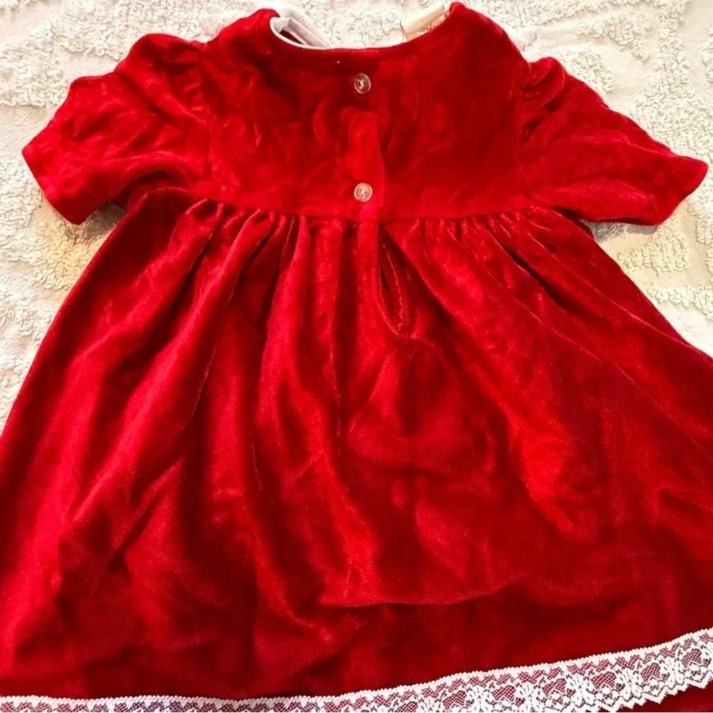 N/A adorable red